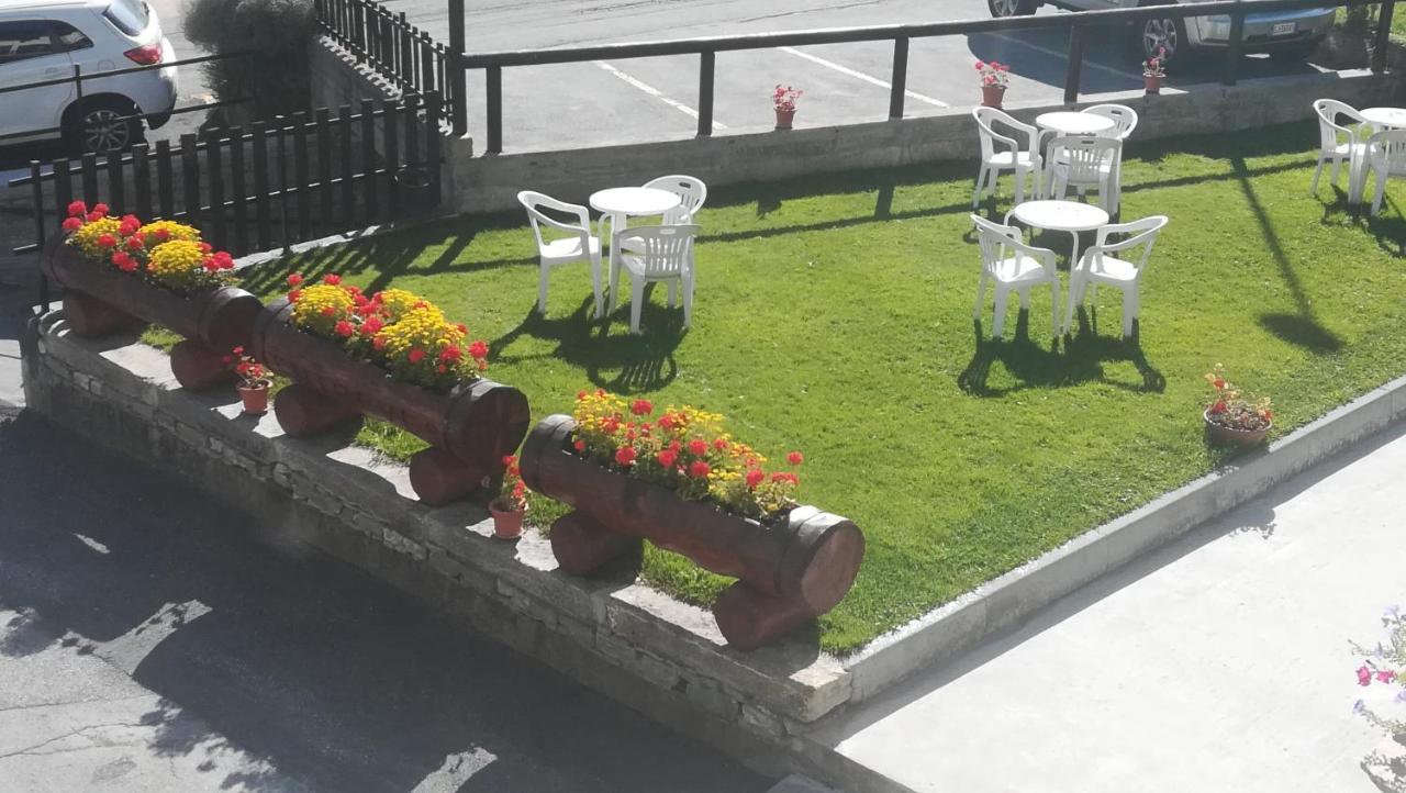 Affittacamere Entreves La Thuile Exteriér fotografie